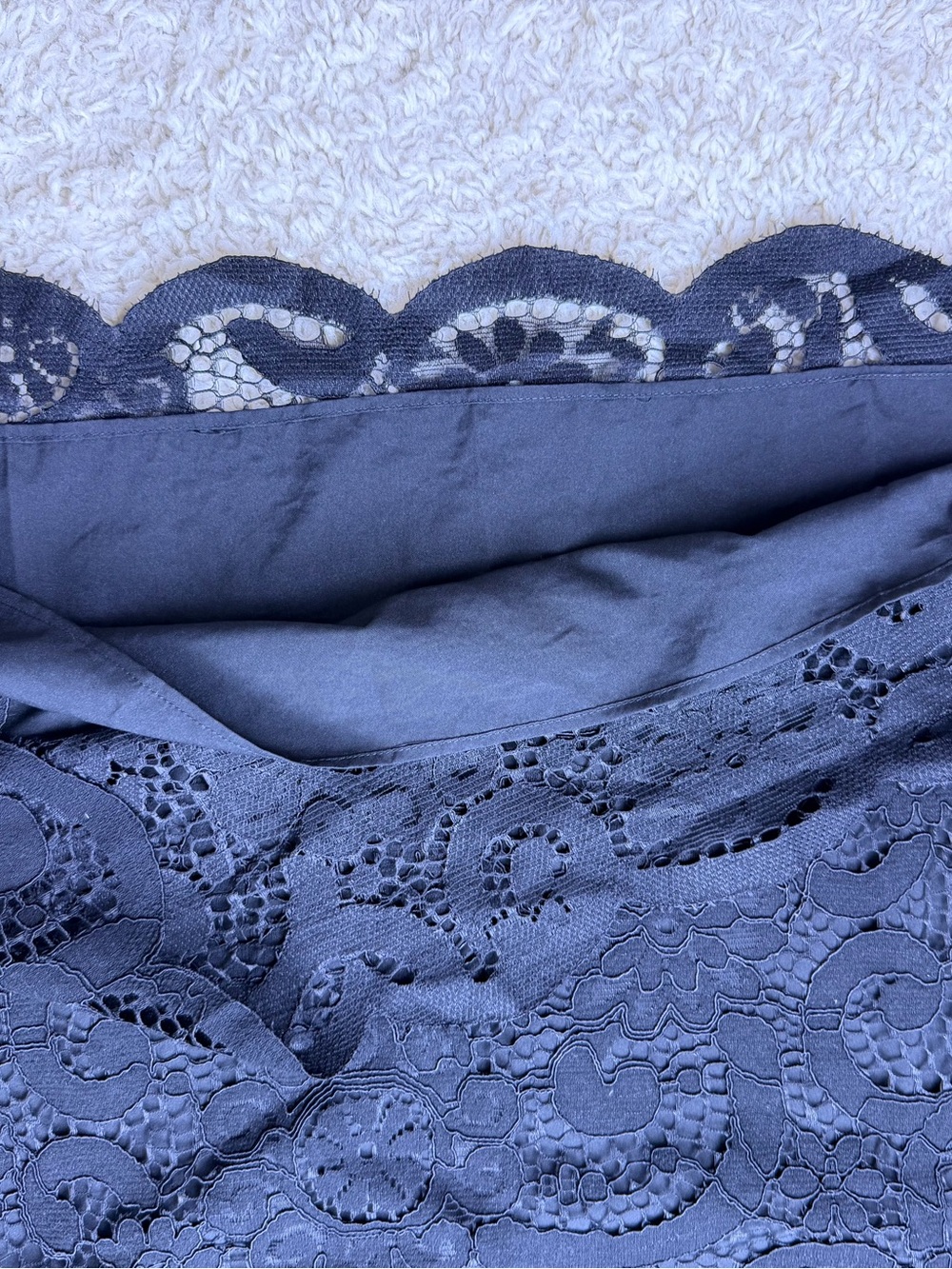 WMNS L Crochet Lace Puff-Sleeve Top NWT - Picture 5 of 8